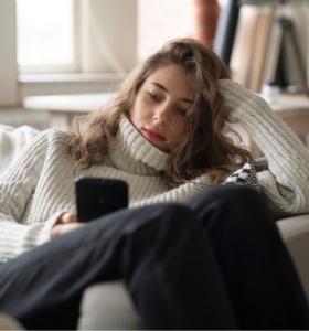 Geen huis te krijgen, dus ik slaap nog elke nacht naast mijn ex